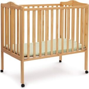 Portable Mini Baby Crib with Mattress, Greenguard Gold (Natural)
