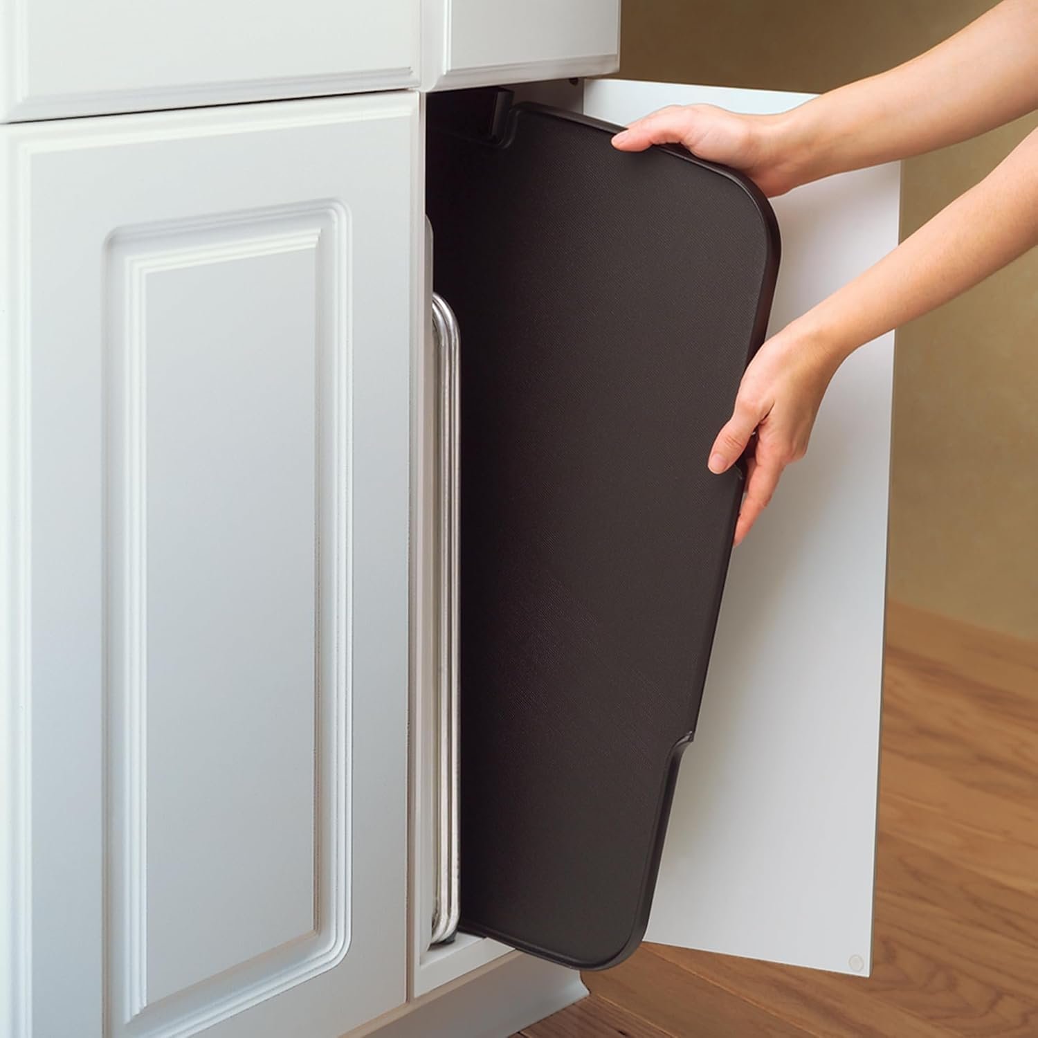 22-Inch Electric Griddle with Removable Handles, Black - Image 3